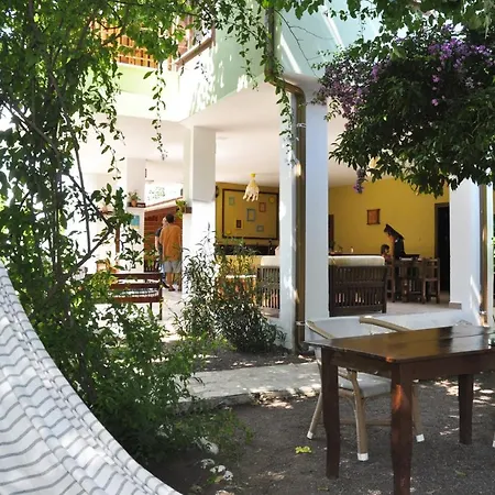 San Simon Hotel *
